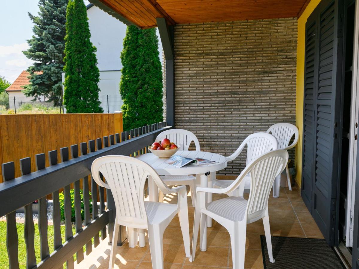 Holiday Home Hibiscus By Interhome Balatonkeresztúr Exterior foto